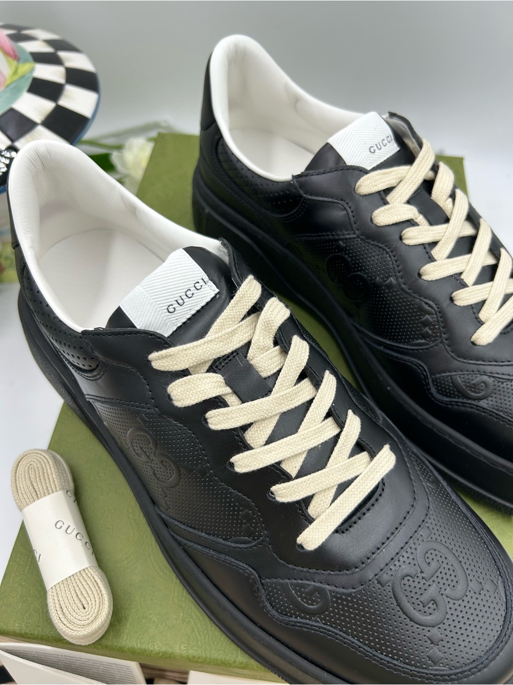 Men's Gucci GG embossed black leather sneakers size 10 fits 10.5 US made Italy - Picture 6 of 15
